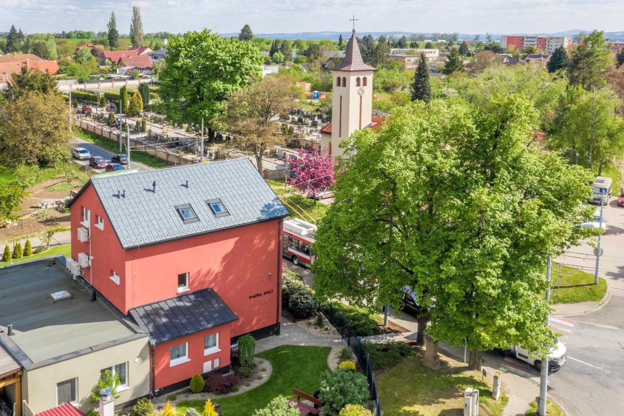 Elendris - Ubytovani U Kostela Brno Luaran gambar